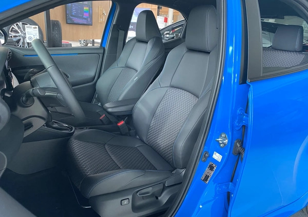 Toyota Yaris cena 117900 przebieg: 5, rok produkcji 2024 z Ziębice małe 191